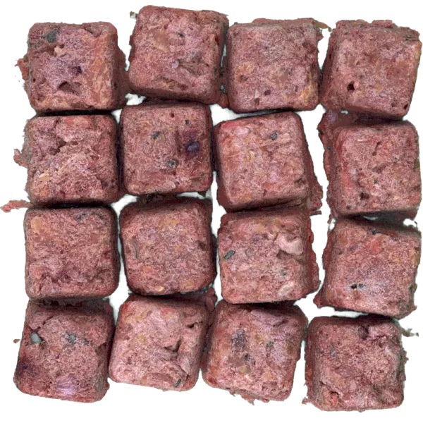 Photo of the Mannara Cubes, freeze dried barf for dogs.